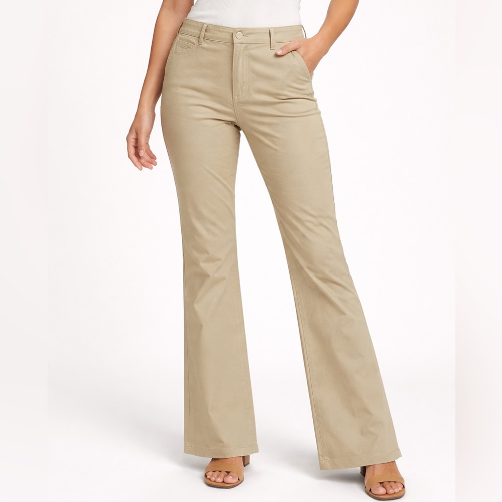 Lee Women’s Tan Pants Petite Soft Flare Size 12P
